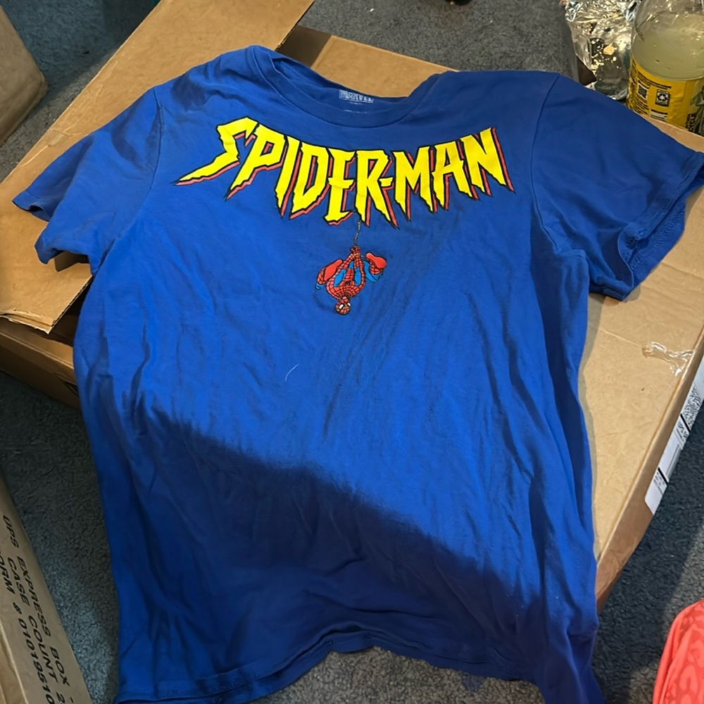 Men’s small spider man shirt